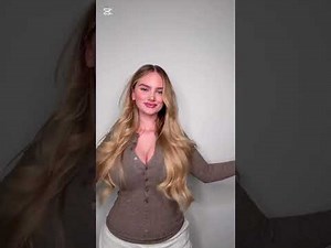 Anna Kopf (@onlyannakopf): The Curve Model Who Redefined Elegance, Confidence, and Feminine Power