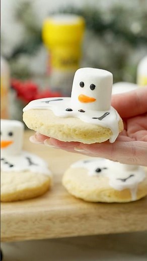 Easy Melted Snowman Christmas Cookies