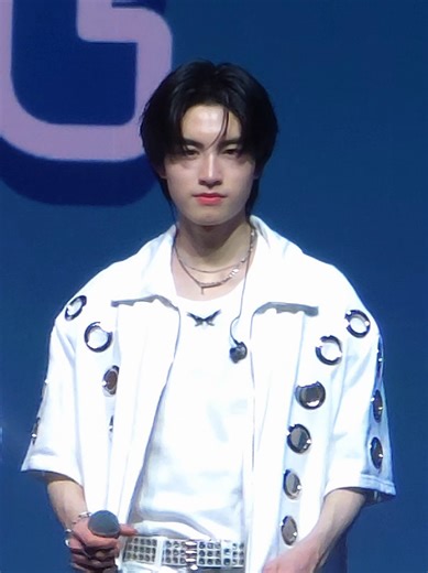 ใครว่าเออ้วม เอไม่ได้อ้วมน้าา 🥰🤗 #AAashirakorn @AA BUS #BUSbecauseofyouishine #sustainabilityspark2026xbus #pttxbus