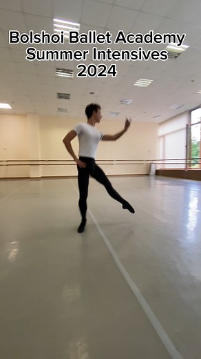 All you need to know about the Bolshoi Ballet Academy Summer Intensives-2024👇🏻 Q: What does the training program look like? A: The programme offers 4 classes a day, Monday to Friday, taught by renowned Bolshoi Academy teachers Irina Pyatkina and Liudmila Yermakova. There will be classical dance, repertoire, pointe, character dance and stretching workshops. Q: What about extra-curricular activities? A: The intensives take place in amazing locations rich in history and culture. You'll get to see