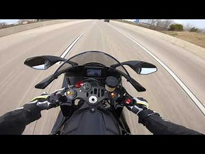 2020 Yamaha R1 First Ride