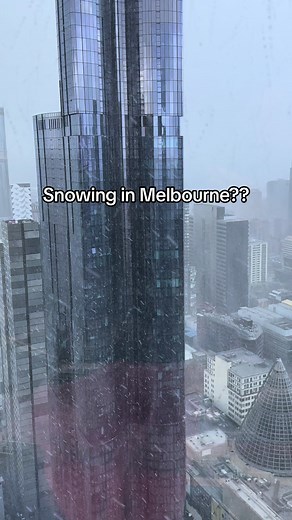Melbourne Weather: Hail Storm and Snowing Explained