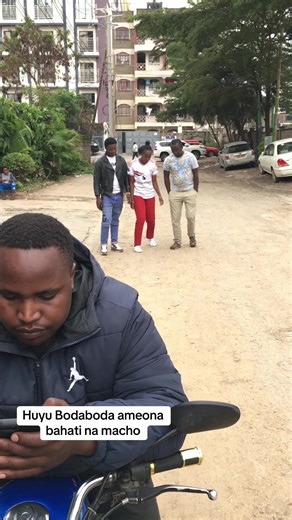 #powerbuttonz huyu Boda ameamka na Muguu mzuri