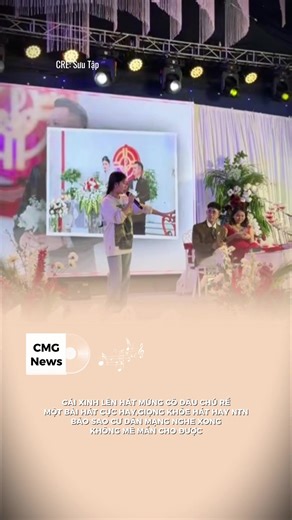 lên hát tặng mà ngỡ ca sĩ nào..#cmgnews #cmgmusic