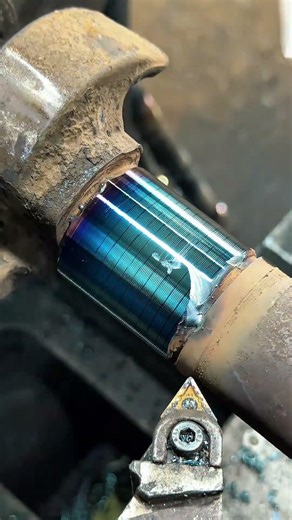 Torneando eixo S #dicas #Usinagem #machining #machine #cnc #soldador #welding #mecanico #soldadura