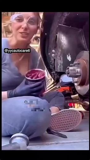 Don't add grease 🤣 #fyp #funn #funnyvideos #cars #trucks
