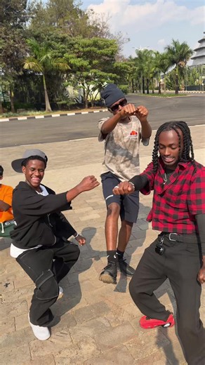 This vibe though 😂😂😂😂 #sapofficial #shema_