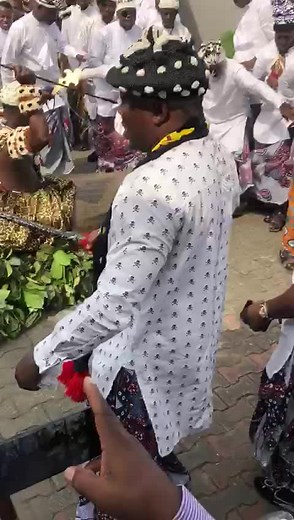 The Ekpe secret cult consist of various lodges; each lodge is spearheaded by the highest title-holder known as ‘Eyamba’. Nsibidi is one of the image of the Ekpe society, which literally means ‘the preserve of the society’ is of secret nature. This watchword is only known by the initiated members of the Ekpe society. #efikpeopleofficial #fyp #viral #ekombidance #efiktotheworld #nigeriantiktok #calabar #fyp