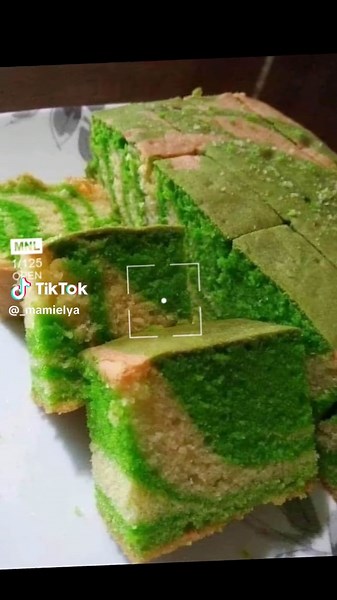 Resepi Kek Marble Pandan Gebu yang Lezat
