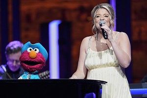 'Sesame Street' muppets Elmo and Abby Cadabby make their Grand Ole Opry debut