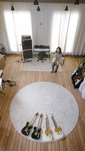 After 12 years of a very successful partnership, I’ve decided to part ways my professional relationship with Suhr Guitars. My deepest gratitude to Mr. John, Kevin, Aura & Katelyn Suhr for everything you’ve done to me as a musician and person. A special thanks to David, Travis, Chris, Don, Justin — all the A&R people who always treat me the best way. Muito obrigado Felipe Raposo por ter sido a ponte que iniciou tudo isso. And the biggest thanks to all Suhr employees who made this company so speci