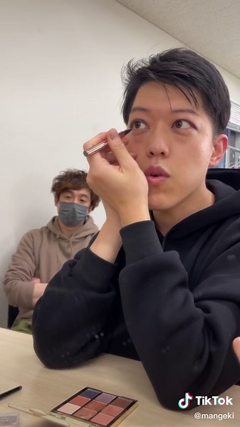 滝音さすけの冬メイク完全ガイド