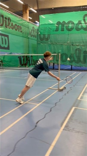 Is this Badminton Serve Trick Shot Even Leagal? #badminton #badmintontrickshot #trickshots #shorts