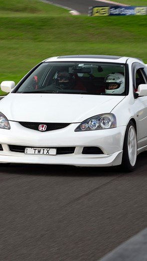 2.7K views · 599 reactions | GIRL LEARNS HOW TO DRIVE (fast) IN HER HONDA  Thank you to coach and cool girl @franfunayama and @mygtgarage for hosting the track day!  | Middle Twix | Facebook