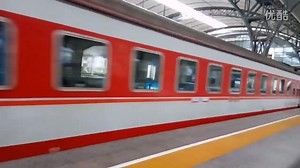 DF7C牵引O2624进汉口站