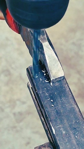 99K views · 77 reactions | How to recycle metal into a tool to attach a lock to a car well | Good welder | Facebook
