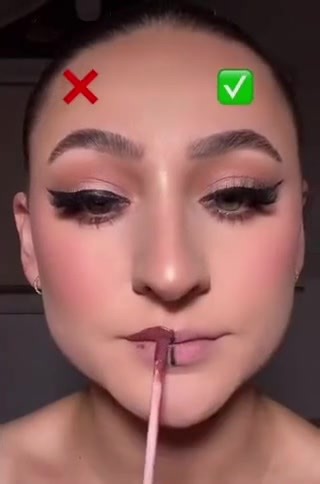 @makeup (@makeup_by_meena_)’s videos with ASMR - Mouth Sounds - ASMR 4 U