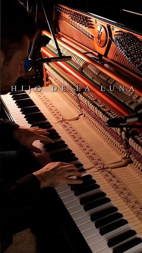 My tribute to “Hijo de la Luna” by Mecano 🌖✨❤️ #piano #feltpiano #cinematicmusic #atmosphericmusic
