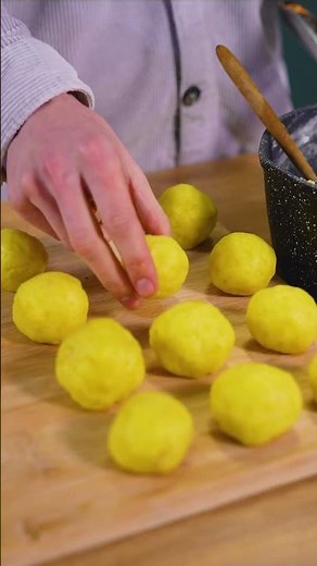 Raclette Croquettes: The ultimate recipe for using up your leftovers! 🧀🥔 #Raclette #cuisineaz