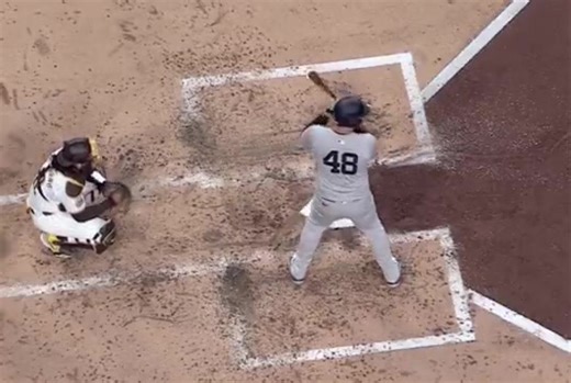 Rizzo stepping up in the box to beat the breaking ball 🙌 | Sports Knightly Baseball