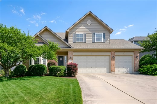 7113 Dunham Rd, Downers Grove, IL 60516 - MLS 12597785 - Coldwell Banker