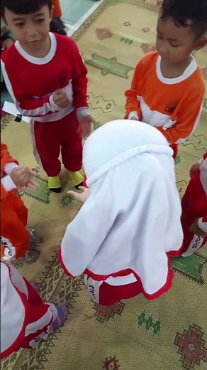 bermain batu kertas gunting di acara gebyar paud 2025