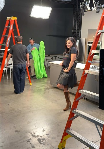 Charli XCX Surprises on Quen Blackwell's Show