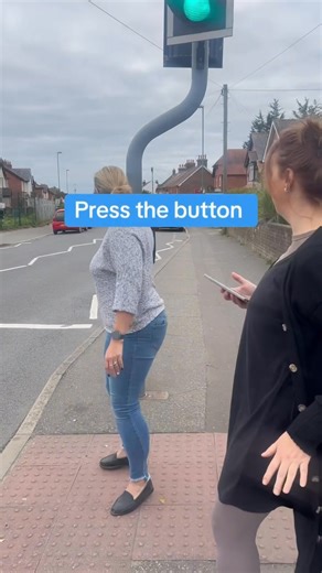 🚦 STOP. LOOK. LISTEN. Your life is precious—take a moment before you cross the road. Every day, we share our streets with drivers, cyclists, and fellow pedestrians, and keeping our community safe starts with simple actions: 🔴 Stop at the curb 📵 Put your phone down 👀 Look left, right, and left again 👂 Listen for approaching vehicles, horns, or sirens A few extra seconds can save a lifetime. Let’s stay alert, protect one another, and keep our roads safe for everyone. 🛣️❤️ #RoadSafety #StopLo