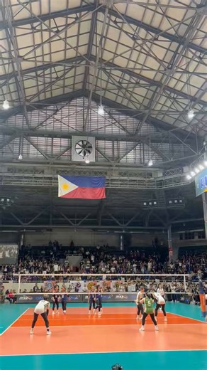 LETRAN ENDS BENILDE’S REIGN! ⚔️The Letran Lady Knights ended their 28-year title drought, clinching the #NCAASeason101 women’s volleyball crown after taking down the Benilde Lady Blazers, 15-25, 25-17, 26-24, 17-25, 15-12, in Game 3 of the Finals on Friday.@ABSCBNNews