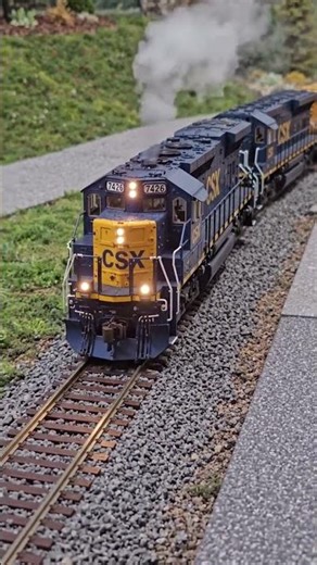 CSX model train