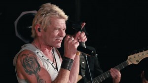 Liebe Freunde, mein neues Album wird es auch als streng limitierte Premium-Box geben. Da ist z.B. der DVD-Mitschnitt von meinem Geburtstagskonzert in Berlin dabei. Damit ihr euch schon mal eingrooven könnt, stellen wir ab jetzt einige Songs vor. Wir starten mit "Letzte Chance", einem meiner Lieblingstitel. Nächste Woche geht´s weiter. Viel Spaß beim reinhören :-) Hier könnt ihr die Meteor-Box vorbestellen: https://MatthiasReim.lnk.to/Meteor | Matthias Reim