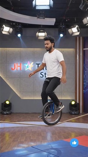😱 Impossible Balance on One Wheel! 🔥Unicycle vs Tightrope Challenge 🤯Balance Level: Insane 💯