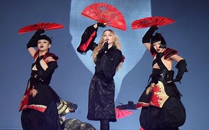 【日本顶级妻妻党dancers】ayabambi和麦奶巡演的小视屏集