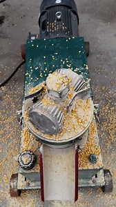 Engineered for durability and balance—our animal feed pelleting machine delivers more! Whatsapp: wa.me/ 8615966681218 #animalfeedpelletmill #trending #feedpelletmachine #smallfeedpelletmachineprice #animalfeedpelletpress #YouTuber | Pellet Machine Manufacturer