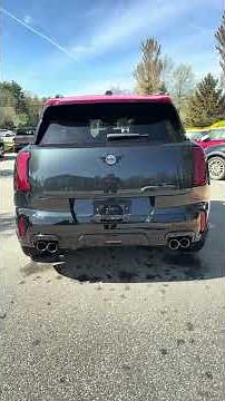 MINI's Countryman JCW has WHAT?!