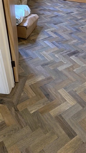 As promised, a little video run through of this beutiful parquet floor from the #amticosignature range finished this week with feature strip and border , stunning looking floor using a variety of 3 colours shuffled , our wonderful customer loved the finish result as did we !! Always love doing jobs like these 😁 | 1st Choice Carpets