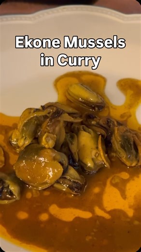Ekone Mussels in Curry. Thank you to Katie, Ryan Callum and Pudge 🐶 #tinnedfish | Tinned Fish Reviews