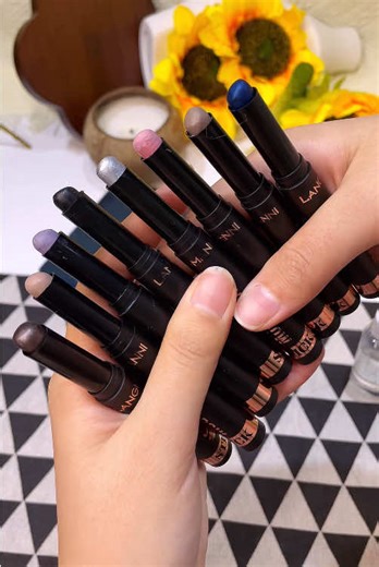 8-color punk pearlescent color eyeshadow set🌟👍🏻💗#eyeshadowstick #eyeshadow #eyemakeup #punk #smokyeyes