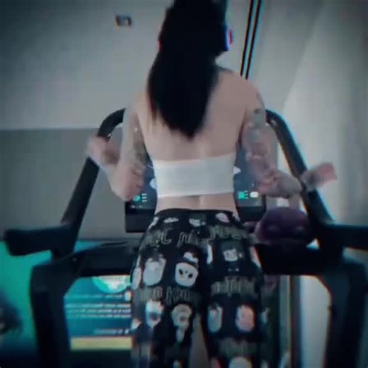 فيديوهات أنشأها Crazy_Dance (@crazy_dance90) باستخدام الصوت الأصلي - حسين هاتف🦅