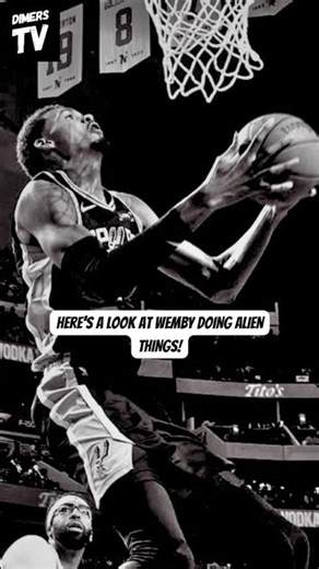 Here’s a look at Wemby doing ALIEN things!👽 #nba #wemby #spurs #alien #dunk