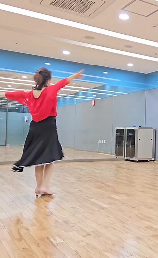 She's A Fixer Waltz Line Dance #Beginner #초급라인댄스