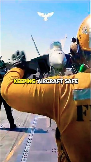 Fighter Jet Marshalling: The Critical Skill 🇺🇸 #Military #Aviation #Shorts