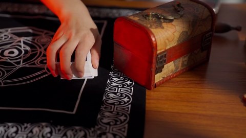 Hicarer 2 Pieces 7 Chakra Crystal Pendulum Healing for Divination Natural Crystal Amethyst Pendulum Dowsing for Divination, Protection, Meditation, Wicca