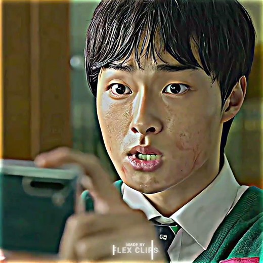 Gwi-nam aura farming in this scene 🔥☠️🎬All of us are dead #allofusaredead #kdrama #shorts