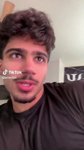 arian (@arianfzn)’s videos with original sound - ︎