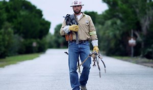 Bo STEELE will be singing the National Anthem today before the start of The 3rd Annual Drivin' For Linemen 200. This song was written to honor the brave men and women of the linemen community – The unsung heroes who risk their lives everyday. #D4LM200 #OnTheGas – Be sure to visit Steele's website: www.thebandsteele.com and follow along using #STEELE | World Wide Technology Raceway