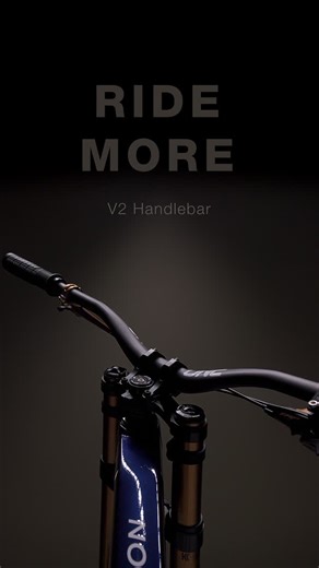 OneUp Components on Instagram: "The new OneUp V2 Carbon Handlebar is the most advanced carbon fiber handlebar on the market. Our V2 bar gives you industry-leading compliance and strength, and it’s up to 33% more vertically compliant than our V1 Handlebar. The V2 bar now comes in a dedicated 760mm width. The 800mm width adds a new 50mm rise option alongside the classic 20 and 35mm rises. All sizes and rises are certified for E-bike and DH use. Head to the link in our bio to check it out."