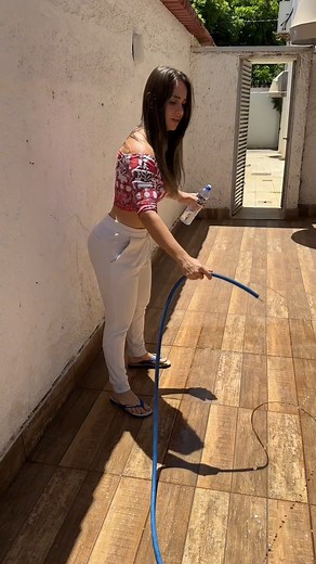 1.8M views · 10K reactions | anti slip slipper | Sthefanny Oliveira TV | Facebook