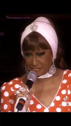 Celia Cruz - La Vida Es Un Carnaval