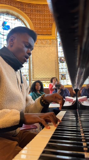 35K views · 2.4K reactions | saw them drinking so i sang my original song “Afloat” out everywhere. new album “Transcendence”: https://lnk.to/trxnscendence | Camden Stewart | Facebook